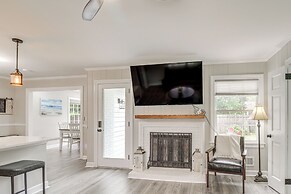 Wilmington Getaway w/ Fire Pit, 8 Mi to Beaches!
