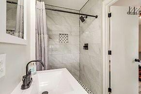 Wilmington Getaway w/ Fire Pit, 8 Mi to Beaches!