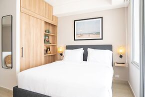 w Dazzling Loft w Ocean View in Crespo