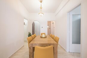 Victoria Majestic Suites Apartments