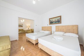 Victoria Majestic Suites Apartments