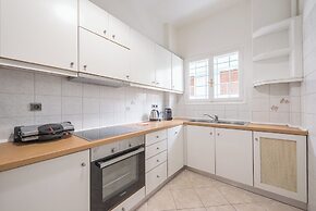 Victoria Majestic Suites Apartments