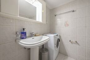 Victoria Majestic Suites Apartments