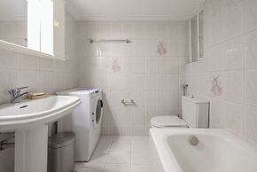 Victoria Majestic Suites Apartments