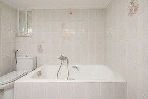 Victoria Majestic Suites Apartments