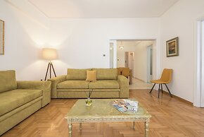 Victoria Majestic Suites Apartments