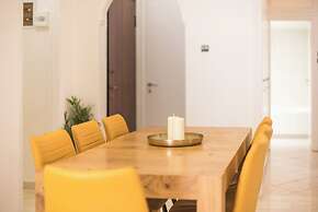 Victoria Majestic Suites Apartments