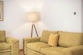 Victoria Majestic Suites Apartments