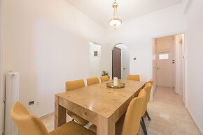 Victoria Majestic Suites Apartments