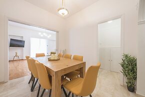 Victoria Majestic Suites Apartments