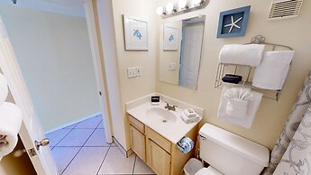 Islander Beach Resort 303 Condo by RedAwning