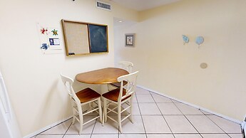 Islander Beach Resort 303 Condo by RedAwning