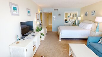 Islander Beach Resort 303 Condo by RedAwning