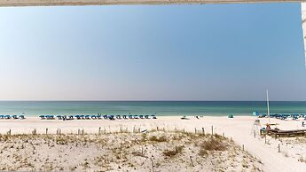 Islander Beach Resort 303 Condo by RedAwning