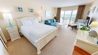 Islander Beach Resort 303 Condo by RedAwning