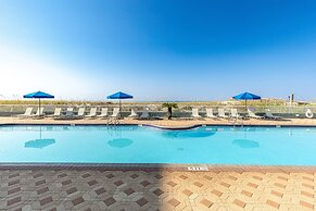 Islander Beach Resort 303 Condo by RedAwning