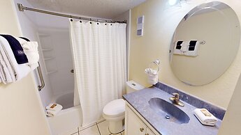 Islander Beach Resort 302 Condo by RedAwning