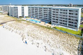 Islander Beach Resort 302 Condo by RedAwning