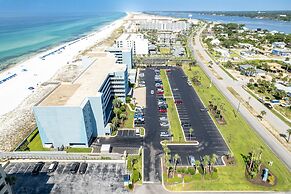 Islander Beach Resort 302 Condo by RedAwning