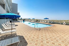 Islander Beach Resort 302 Condo by RedAwning