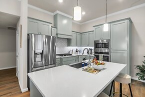 Newly Built 3br Getaway In Edmond 3 Bedroom Home by RedAwning