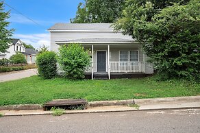Sleek 4br Home In Raleigh â Fully Renovated 4 Bedroom Home by RedAwnin