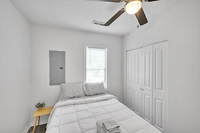 Sleek 4br Home In Raleigh â Fully Renovated 4 Bedroom Home by RedAwnin