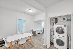 Sleek 4br Home In Raleigh â Fully Renovated 4 Bedroom Home by RedAwnin