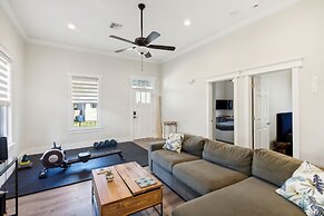 Historic 1918 Tampa Home With Modern Comforts & Charm 2 Bedroom Home b