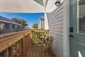 Historic 1918 Tampa Home With Modern Comforts & Charm 2 Bedroom Home b