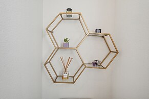 Historic 1918 Tampa Home With Modern Comforts & Charm 2 Bedroom Home b