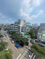 K wave guesthouse only Female