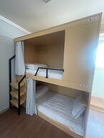 K wave guesthouse only Female