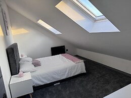 Cosy City Apartment in Manchester - man utd