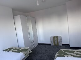 Cosy City Apartment in Manchester - man utd