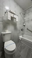 Town Centre Inn - Parry Sound