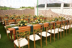 The Green Royal Hotel