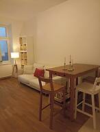 170sqm With Private Garden, 9 Bedrooms, 2 Kitchens