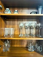 City Nearby - Parking - Wifi - Garden - Sleeps 4