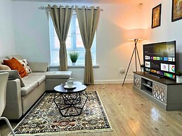 City Nearby - Parking - Wifi - Garden - Sleeps 4