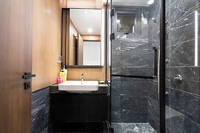 Odela West Tower Riverside Apt Hotel