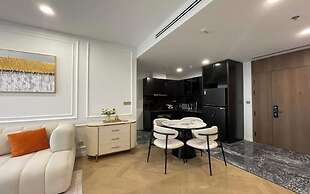 Eaton Park Riverside Luxury Vacation