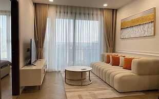 Eaton Park Riverside Luxury Vacation