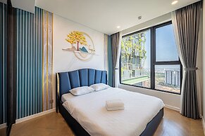 Eaton Park Riverside Luxury Vacation