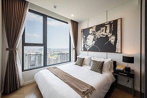 Eaton Park Riverside Luxury Vacation