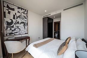 Eaton Park Riverside Luxury Vacation