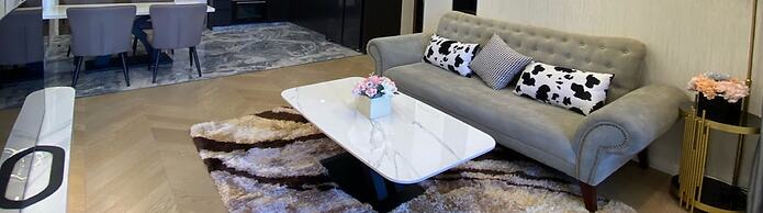 Eaton Park Riverside Luxury Vacation