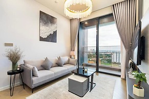 Eaton Park Riverside Luxury Vacation