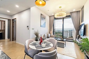 Eaton Park Riverside Luxury Vacation