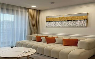 Eaton Park Riverside Luxury Vacation